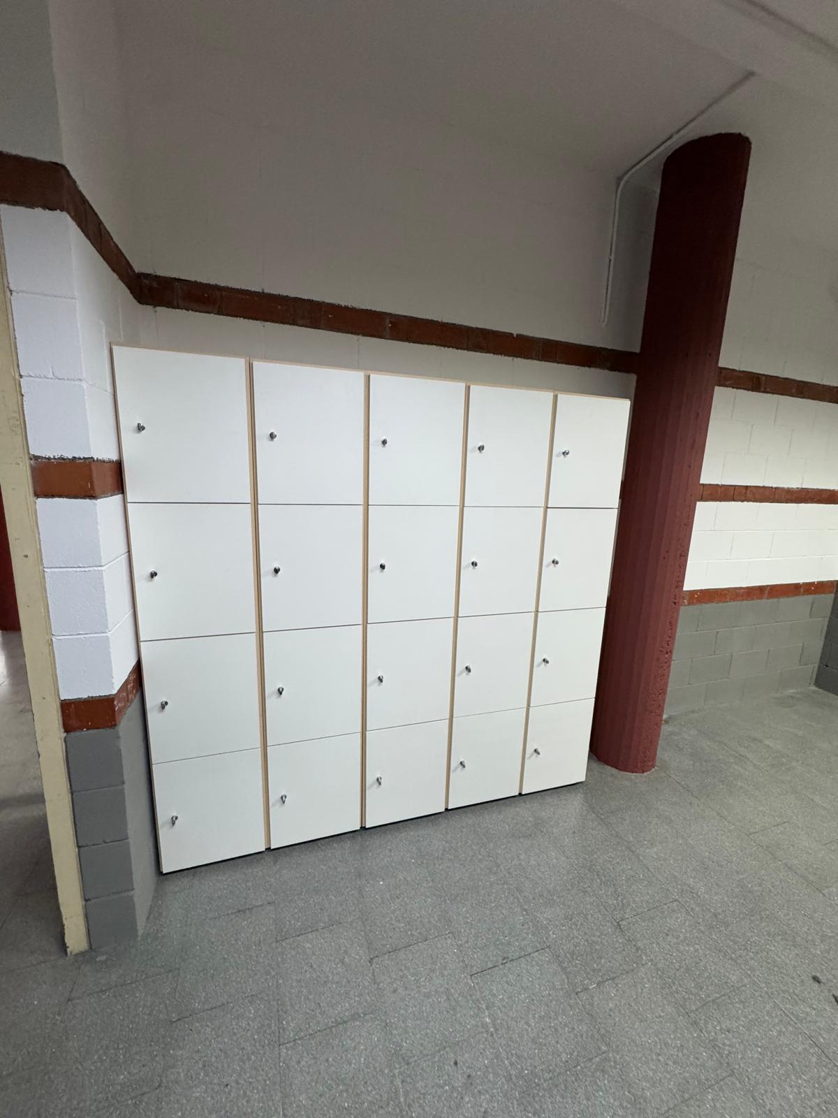 Taquillas instaladas en Barcelona por Grupo Mudanzas